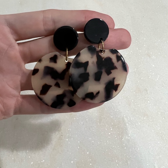 Light Tortoise Print Earrings - New without tags - Picture 8 of 8